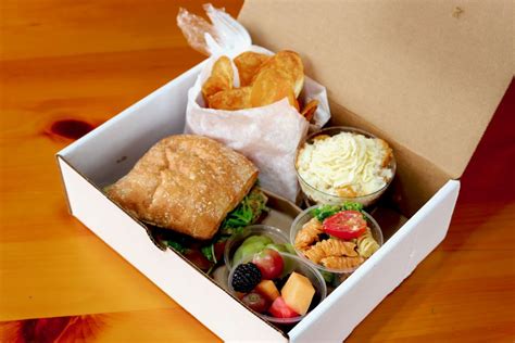 lunch catering stl|St. Louis, MO Catering and Box Lunch Delivery.